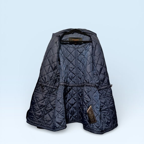 Coach Women’s Blue Light Quilted jacket - Picture 8 of 8